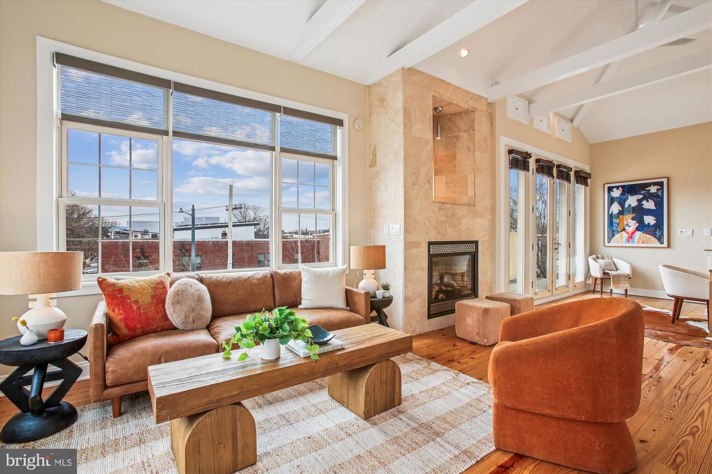 37 17TH ST SE, WASHINGTON, District Of Columbia 20003, 2 Bedrooms Bedrooms, 8 Rooms Rooms,2 BathroomsBathrooms,Residential,For sale,37 17TH ST SE,DCDC2240288 MLS # DCDC2240288