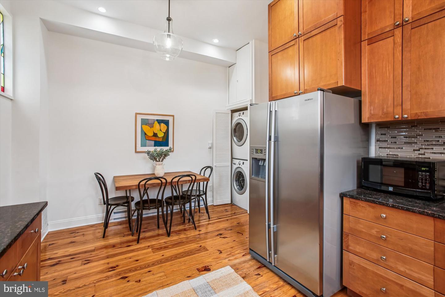 37 17TH ST SE, WASHINGTON, District Of Columbia 20003, 2 Bedrooms Bedrooms, 8 Rooms Rooms,2 BathroomsBathrooms,Residential,For sale,37 17TH ST SE,DCDC2240288 MLS # DCDC2240288