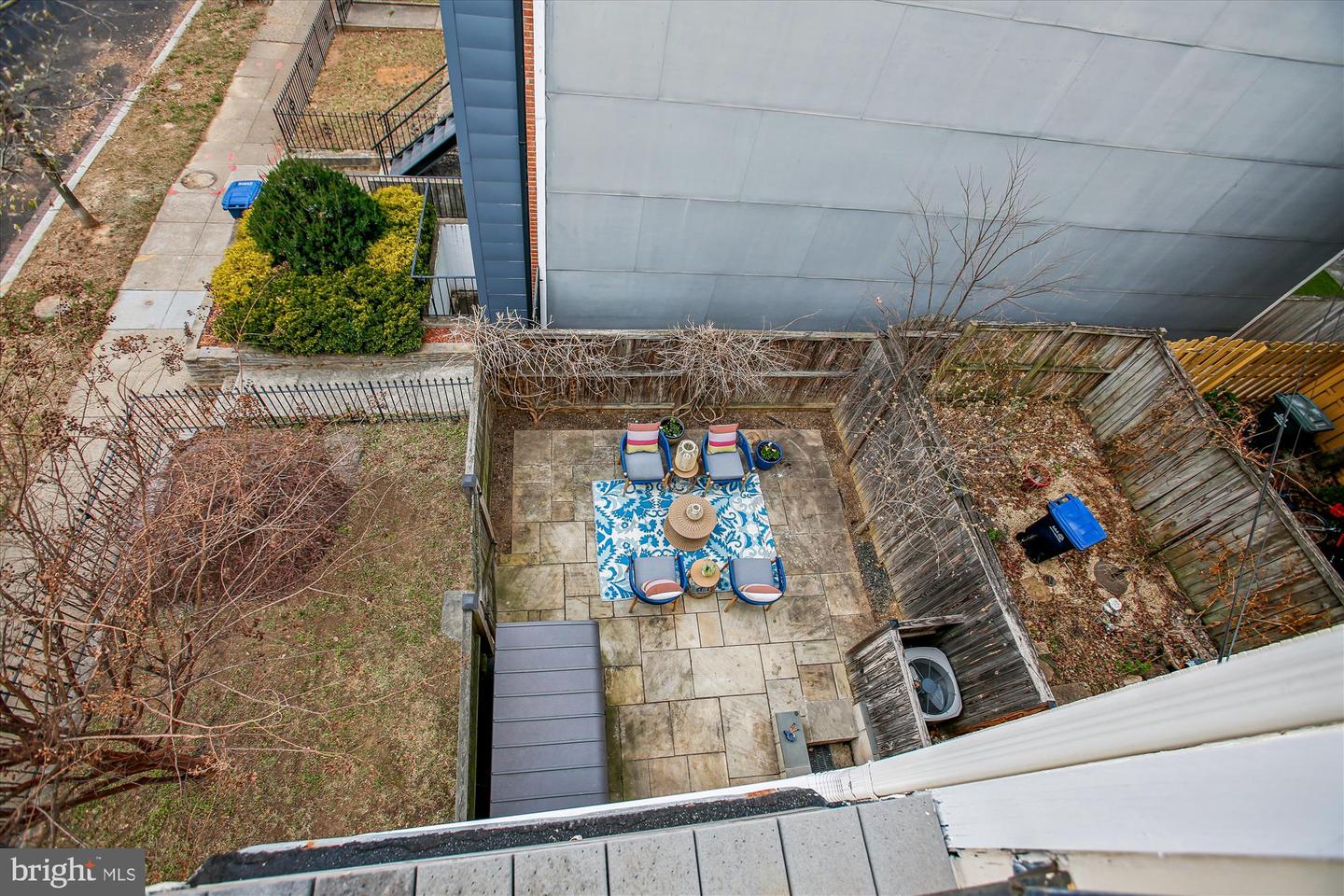 37 17TH ST SE, WASHINGTON, District Of Columbia 20003, 2 Bedrooms Bedrooms, 8 Rooms Rooms,2 BathroomsBathrooms,Residential,For sale,37 17TH ST SE,DCDC2240288 MLS # DCDC2240288