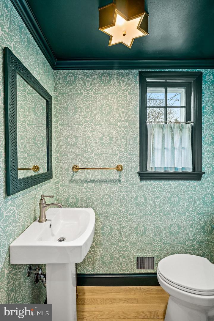 5047 GLENBROOK TER NW, WASHINGTON, District Of Columbia 20016, 4 Bedrooms Bedrooms, ,3 BathroomsBathrooms,Residential,For sale,5047 GLENBROOK TER NW,DCDC2240292 MLS # DCDC2240292