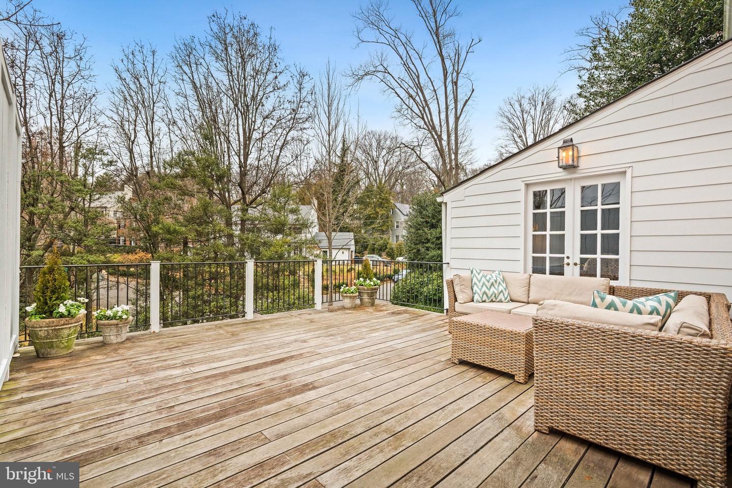 5047 GLENBROOK TER NW, WASHINGTON, District Of Columbia 20016, 4 Bedrooms Bedrooms, ,3 BathroomsBathrooms,Residential,For sale,5047 GLENBROOK TER NW,DCDC2240292 MLS # DCDC2240292