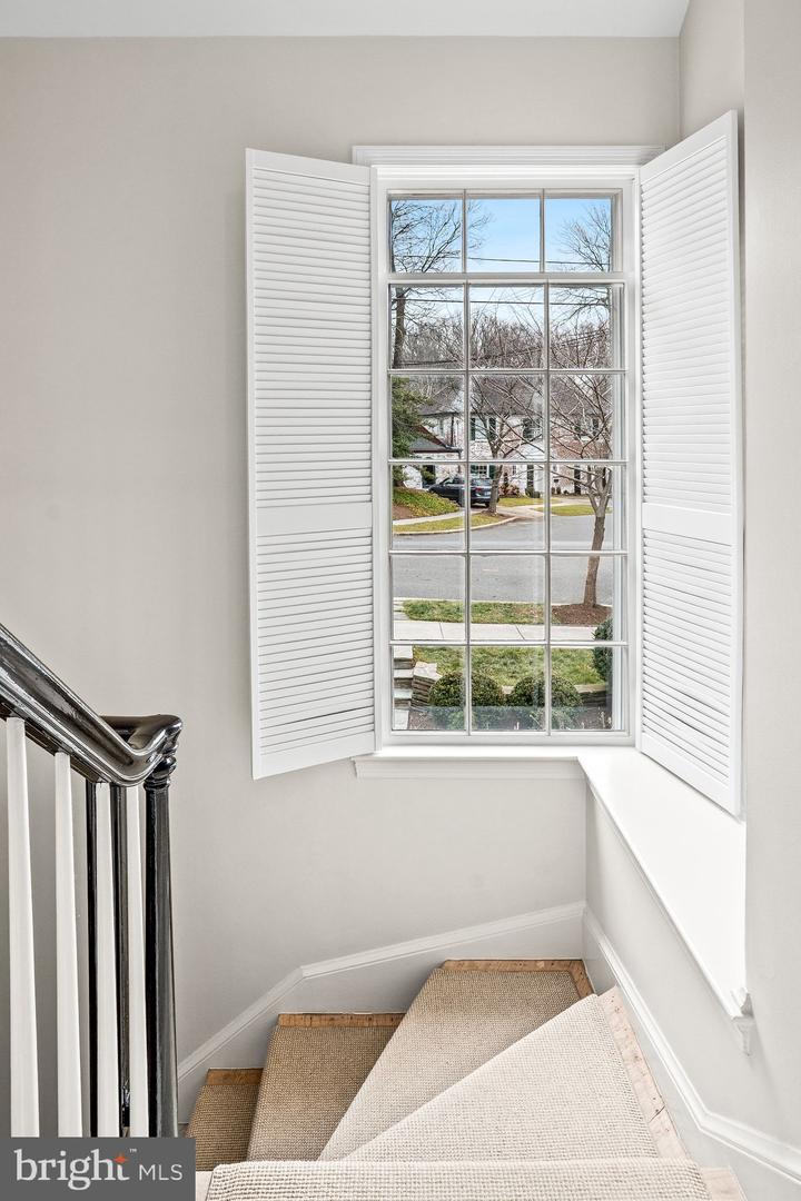 5047 GLENBROOK TER NW, WASHINGTON, District Of Columbia 20016, 4 Bedrooms Bedrooms, ,3 BathroomsBathrooms,Residential,For sale,5047 GLENBROOK TER NW,DCDC2240292 MLS # DCDC2240292