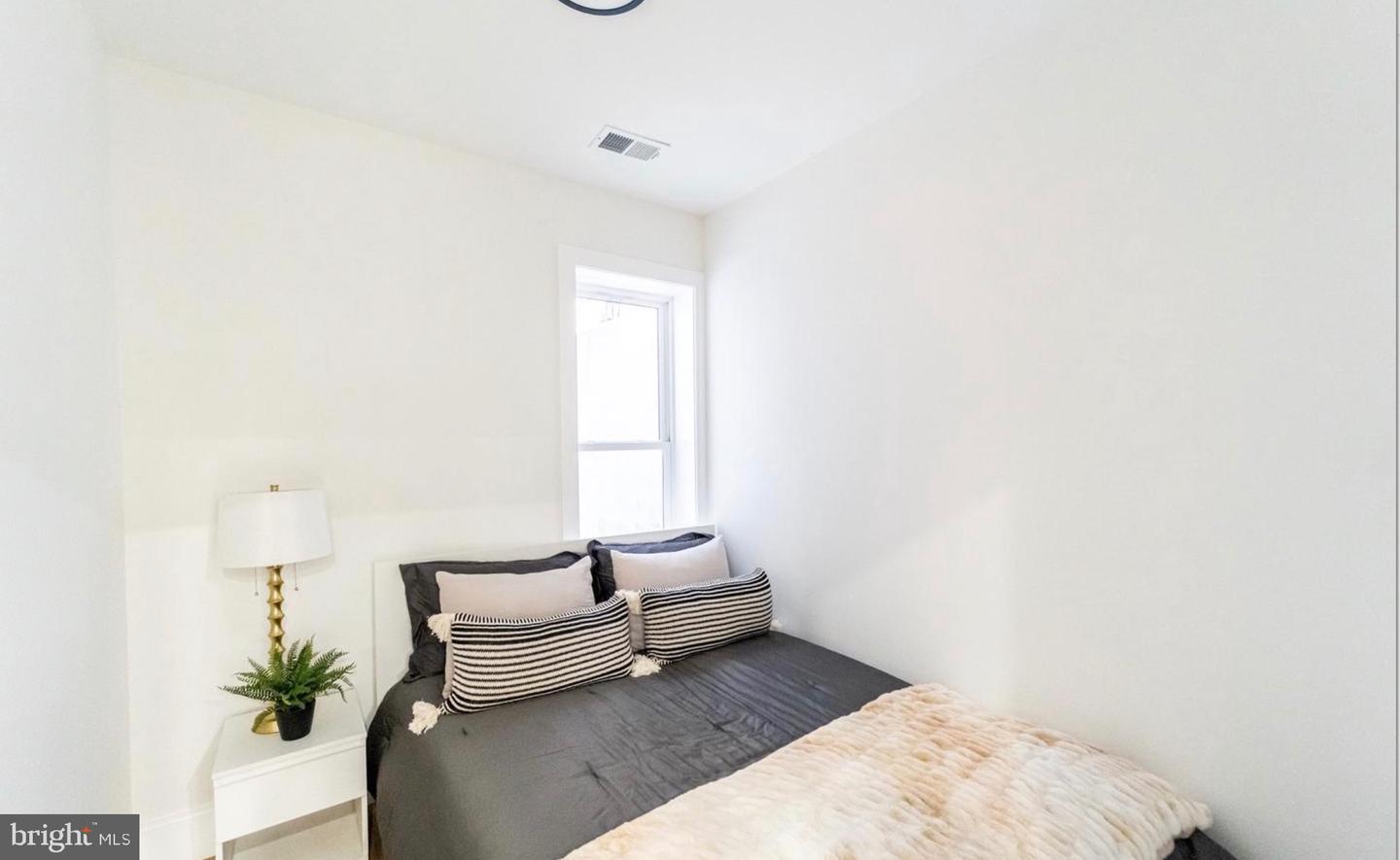 2517 ONTARIO RD NW #2, WASHINGTON, District Of Columbia 20009, 2 Bedrooms Bedrooms, ,1 BathroomBathrooms,Residential,For sale,2517 ONTARIO RD NW #2,DCDC2240336 MLS # DCDC2240336 2517 ONTARIO RD NW #2, WASHINGTON, District Of Columbia 20009, 2 Bedrooms Bedrooms, ,1 BathroomBathrooms,Residential,For sale,2517 ONTARIO RD NW #2,DCDC2240336 MLS # DCDC2240336