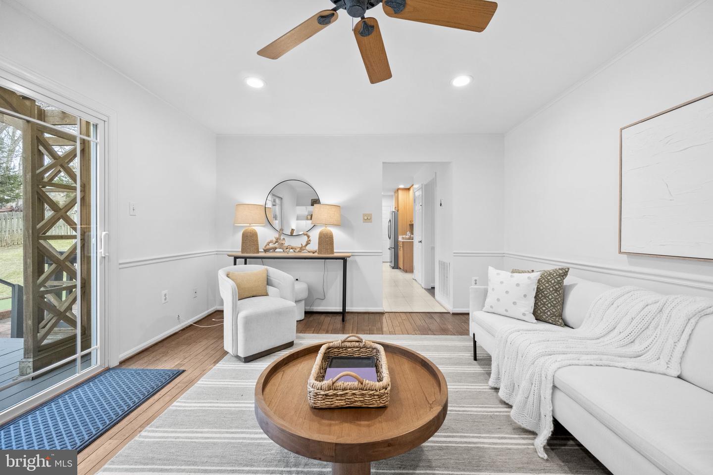 8104 VIOLA ST, SPRINGFIELD, Virginia 22152, 4 Bedrooms Bedrooms, ,3 BathroomsBathrooms,Residential,For sale,8104 VIOLA ST,VAFX2284756 MLS # VAFX2284756