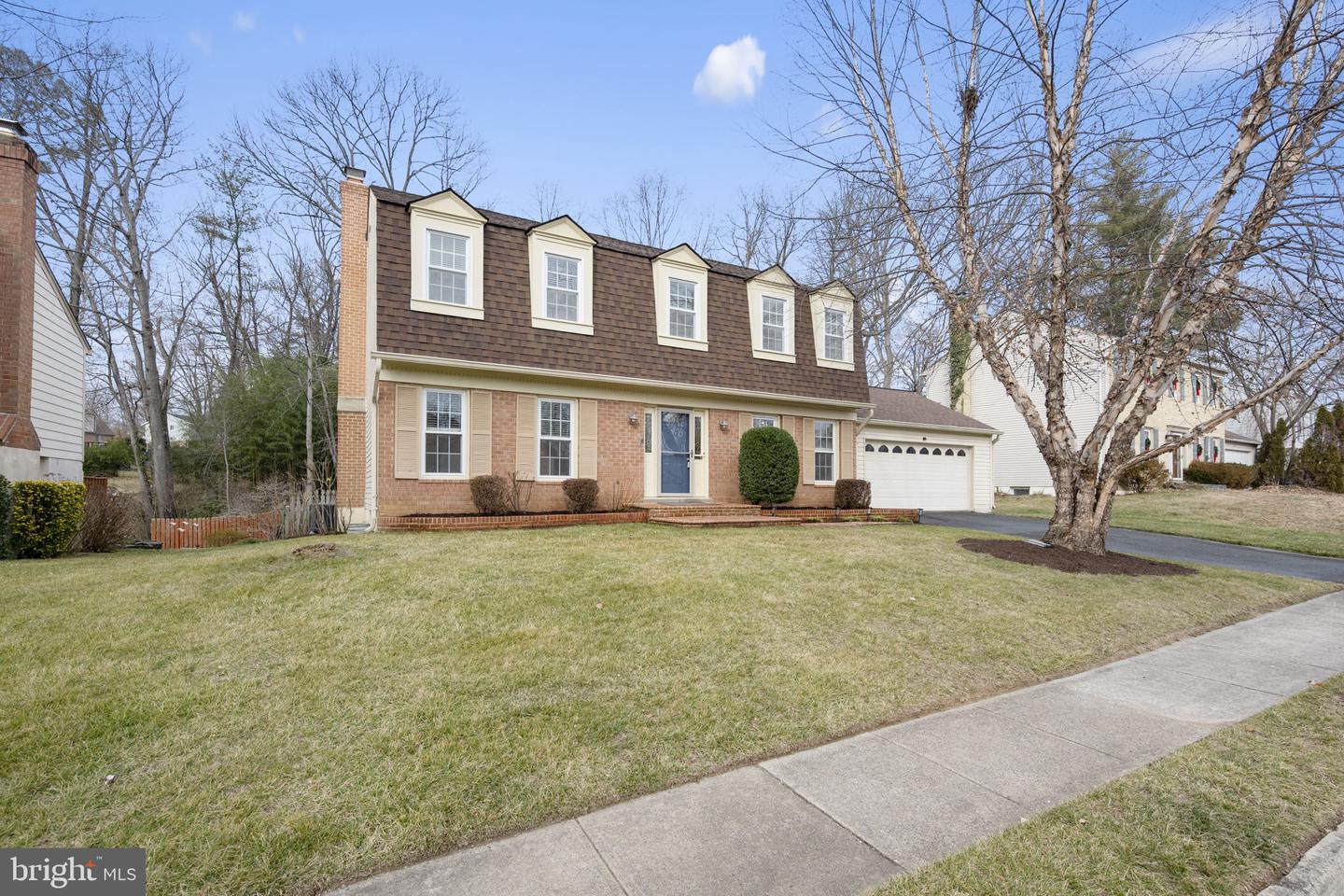 8104 VIOLA ST, SPRINGFIELD, Virginia 22152, 4 Bedrooms Bedrooms, ,3 BathroomsBathrooms,Residential,For sale,8104 VIOLA ST,VAFX2284756 MLS # VAFX2284756