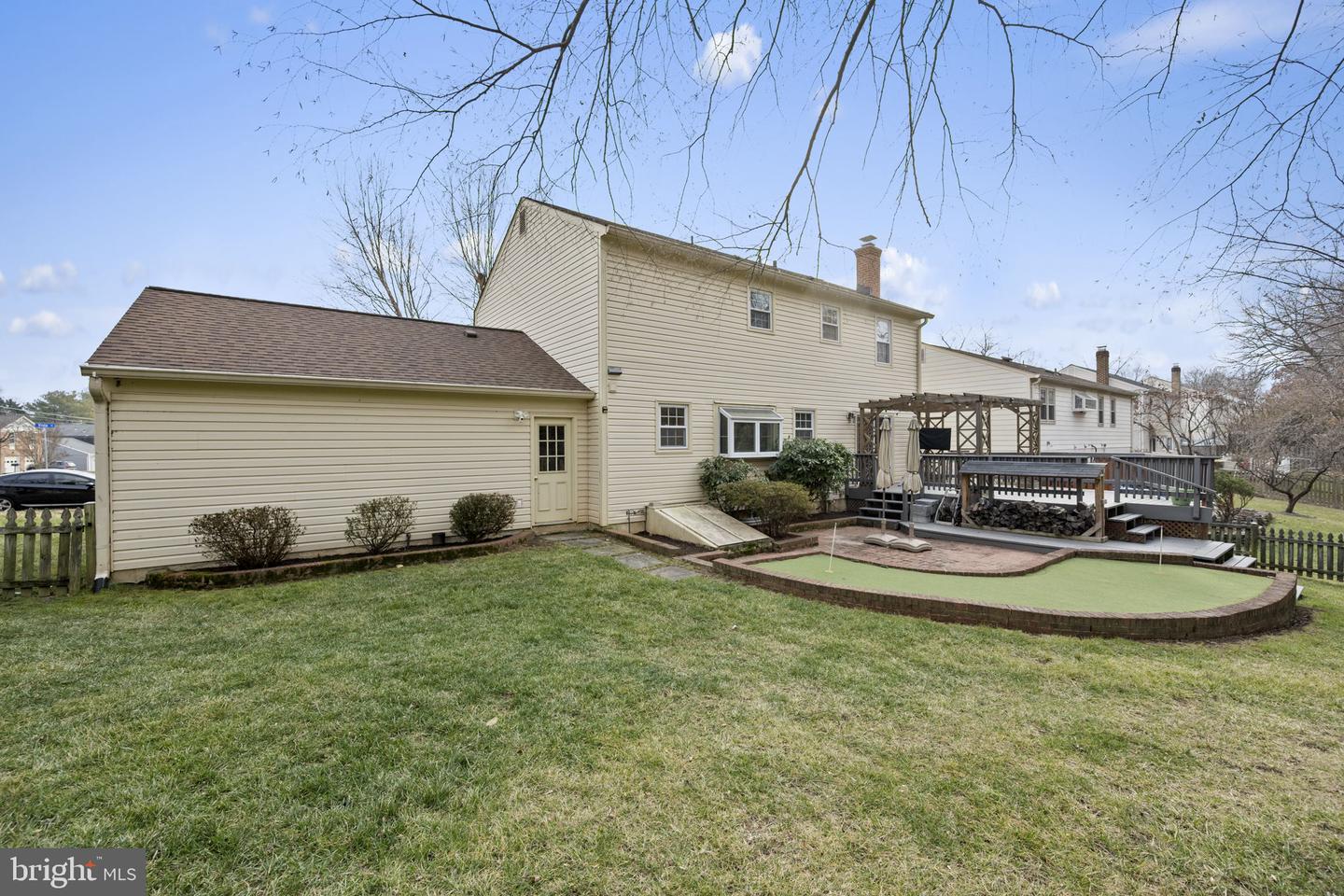 8104 VIOLA ST, SPRINGFIELD, Virginia 22152, 4 Bedrooms Bedrooms, ,3 BathroomsBathrooms,Residential,For sale,8104 VIOLA ST,VAFX2284756 MLS # VAFX2284756