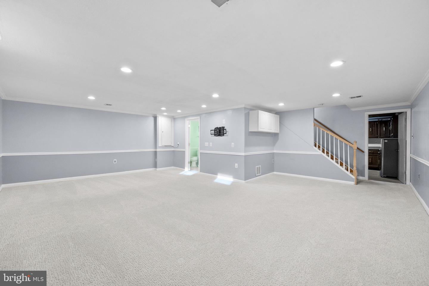 8104 VIOLA ST, SPRINGFIELD, Virginia 22152, 4 Bedrooms Bedrooms, ,3 BathroomsBathrooms,Residential,For sale,8104 VIOLA ST,VAFX2284756 MLS # VAFX2284756