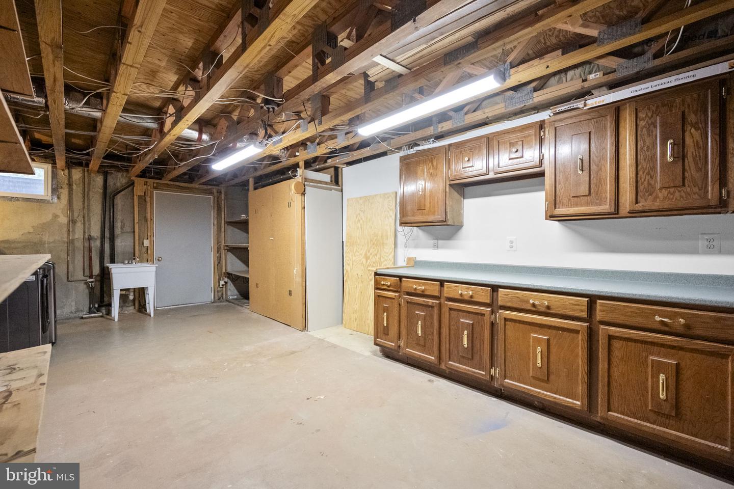 8104 VIOLA ST, SPRINGFIELD, Virginia 22152, 4 Bedrooms Bedrooms, ,3 BathroomsBathrooms,Residential,For sale,8104 VIOLA ST,VAFX2284756 MLS # VAFX2284756