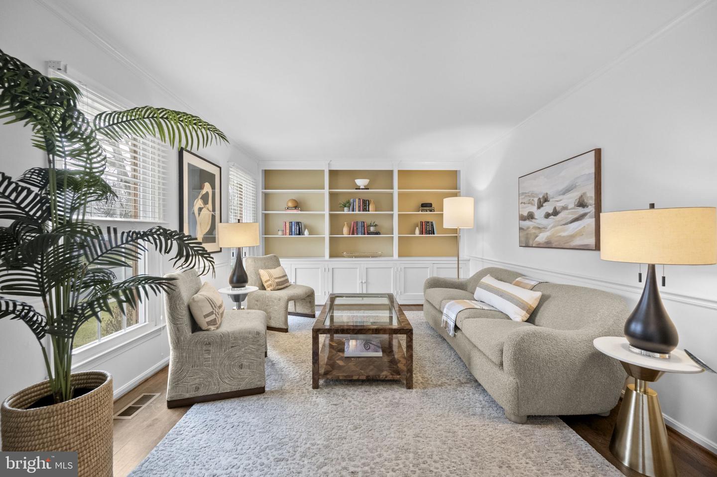 8104 VIOLA ST, SPRINGFIELD, Virginia 22152, 4 Bedrooms Bedrooms, ,3 BathroomsBathrooms,Residential,For sale,8104 VIOLA ST,VAFX2284756 MLS # VAFX2284756