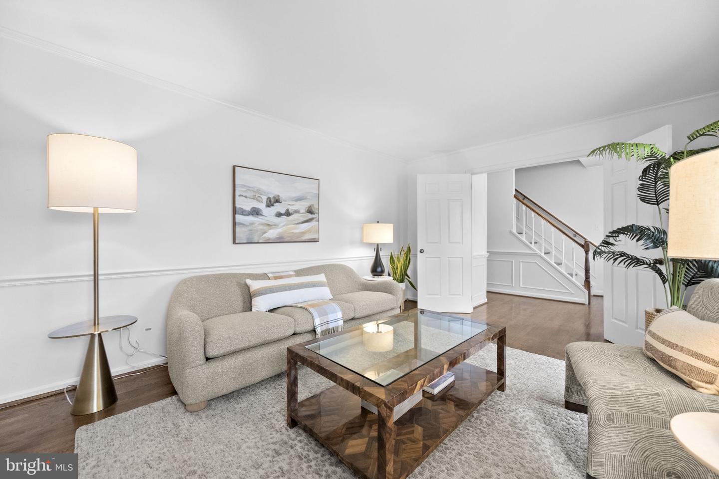 8104 VIOLA ST, SPRINGFIELD, Virginia 22152, 4 Bedrooms Bedrooms, ,3 BathroomsBathrooms,Residential,For sale,8104 VIOLA ST,VAFX2284756 MLS # VAFX2284756