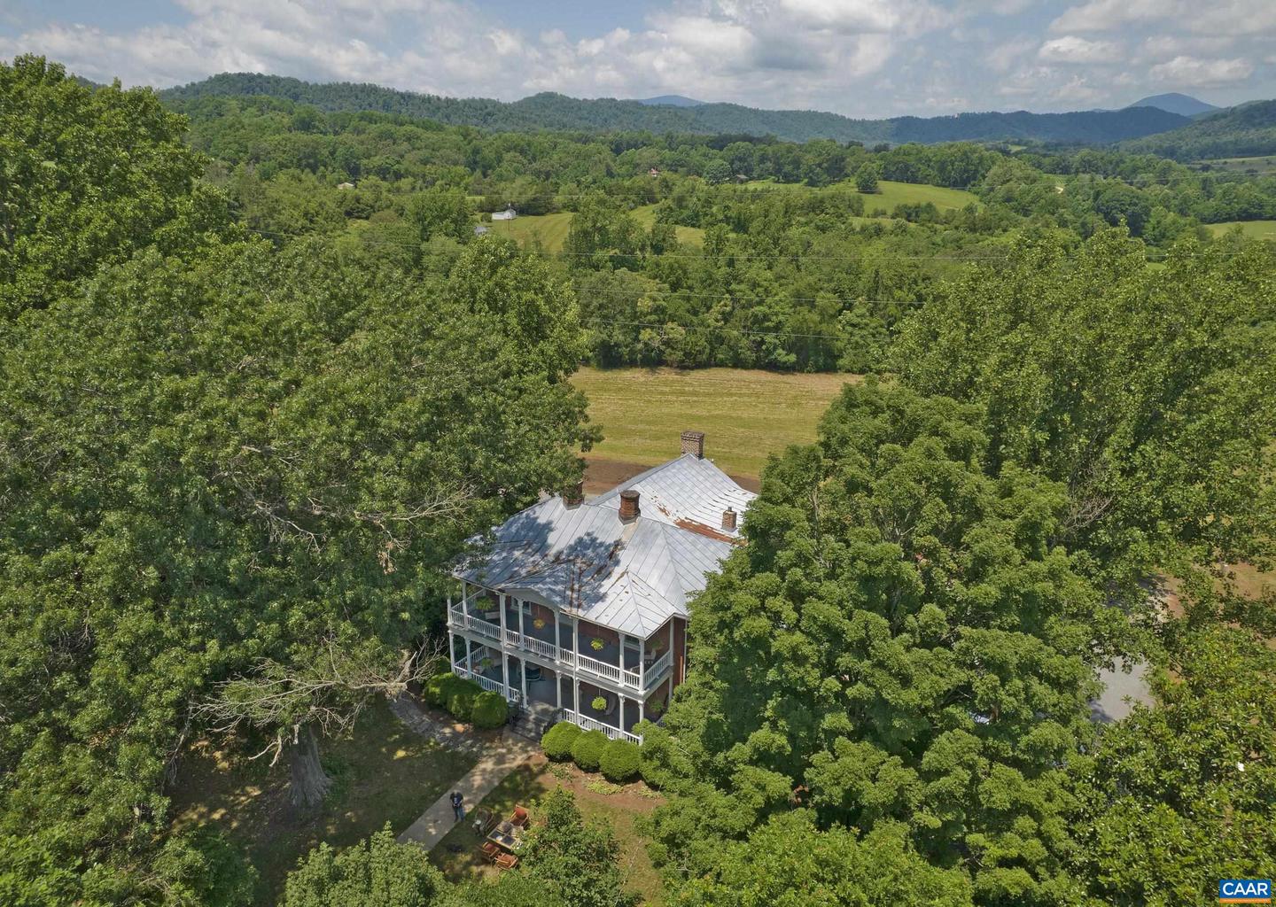 294 & 262 FRESHWATER COVE LN, LOVINGSTON, Virginia 22949, 5 Bedrooms Bedrooms, ,5 BathroomsBathrooms,Residential,For sale,294 & 262 FRESHWATER COVE LN,672288 MLS # 672288