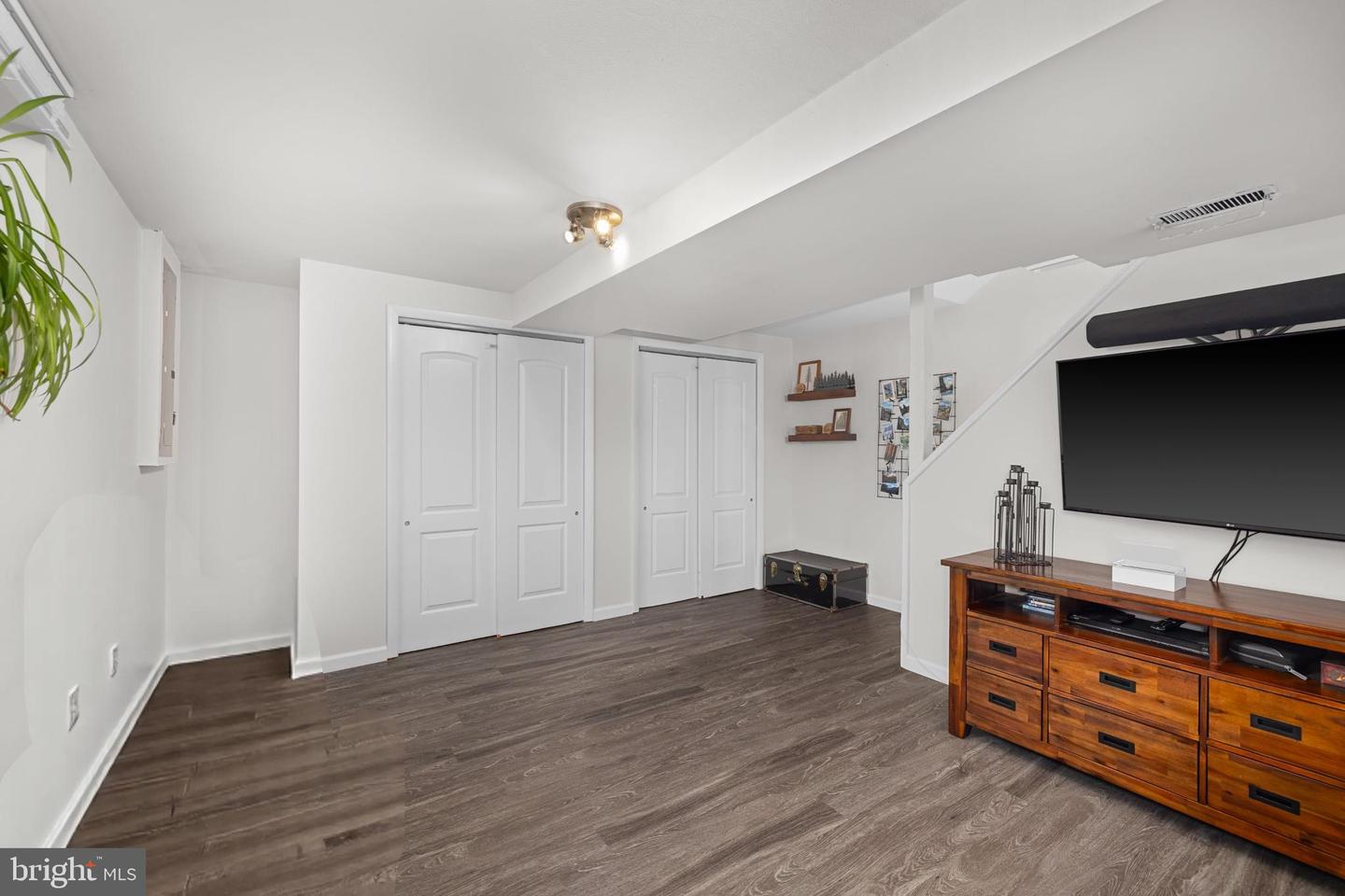 3209 13TH RD S, ARLINGTON, Virginia 22204, 3 Bedrooms Bedrooms, ,2 BathroomsBathrooms,Residential,For sale,3209 13TH RD S,VAAR2067494 MLS # VAAR2067494