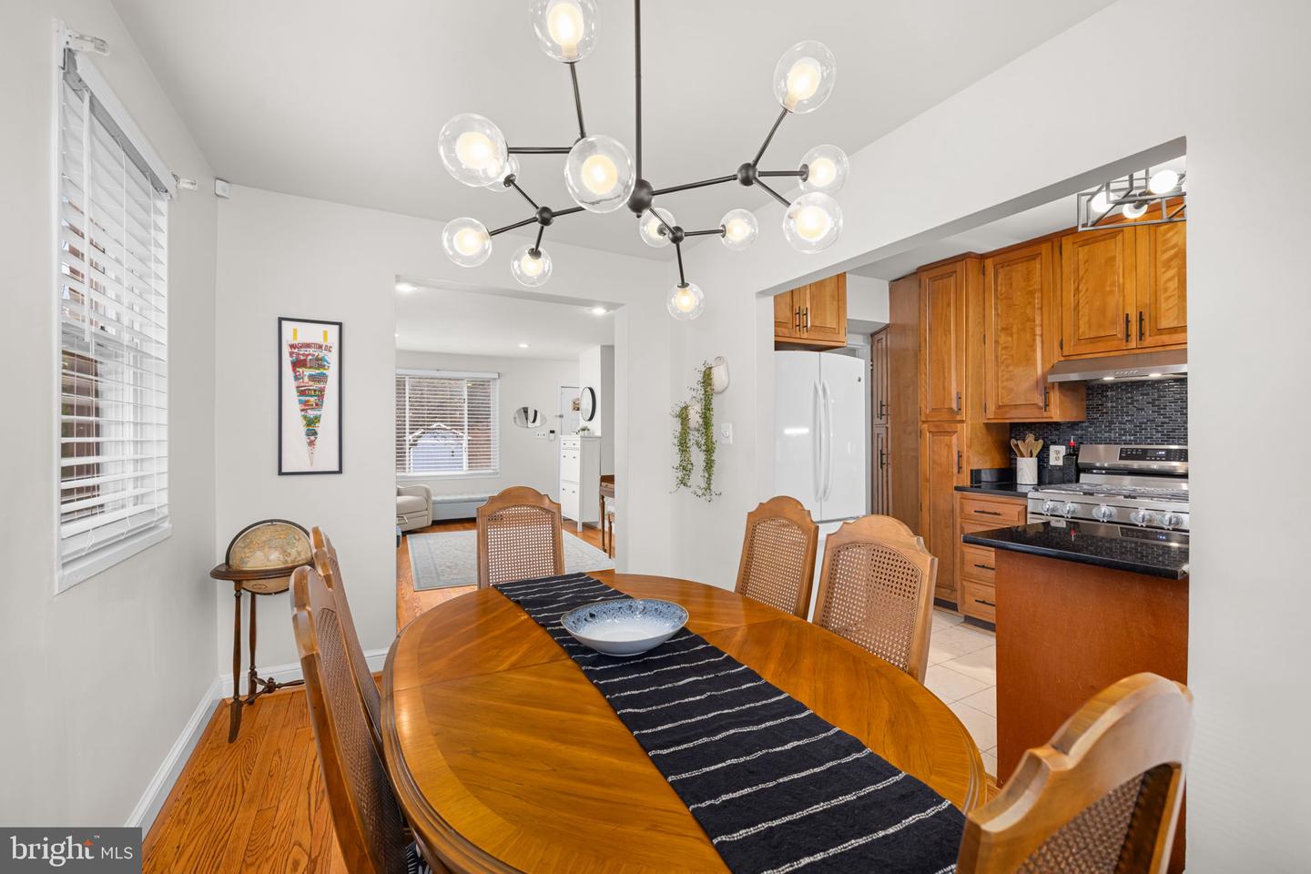 3209 13TH RD S, ARLINGTON, Virginia 22204, 3 Bedrooms Bedrooms, ,2 BathroomsBathrooms,Residential,For sale,3209 13TH RD S,VAAR2067494 MLS # VAAR2067494