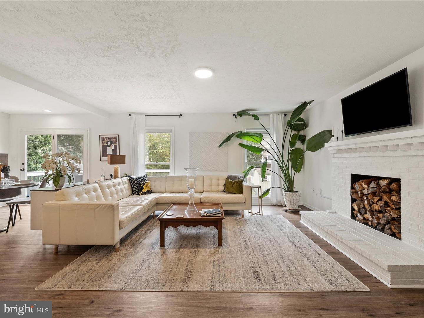 501 JEFFERSON ST, WINCHESTER, Virginia 22601, 5 Bedrooms Bedrooms, ,2 BathroomsBathrooms,Residential,For sale,501 JEFFERSON ST,VAWI2009708 MLS # VAWI2009708