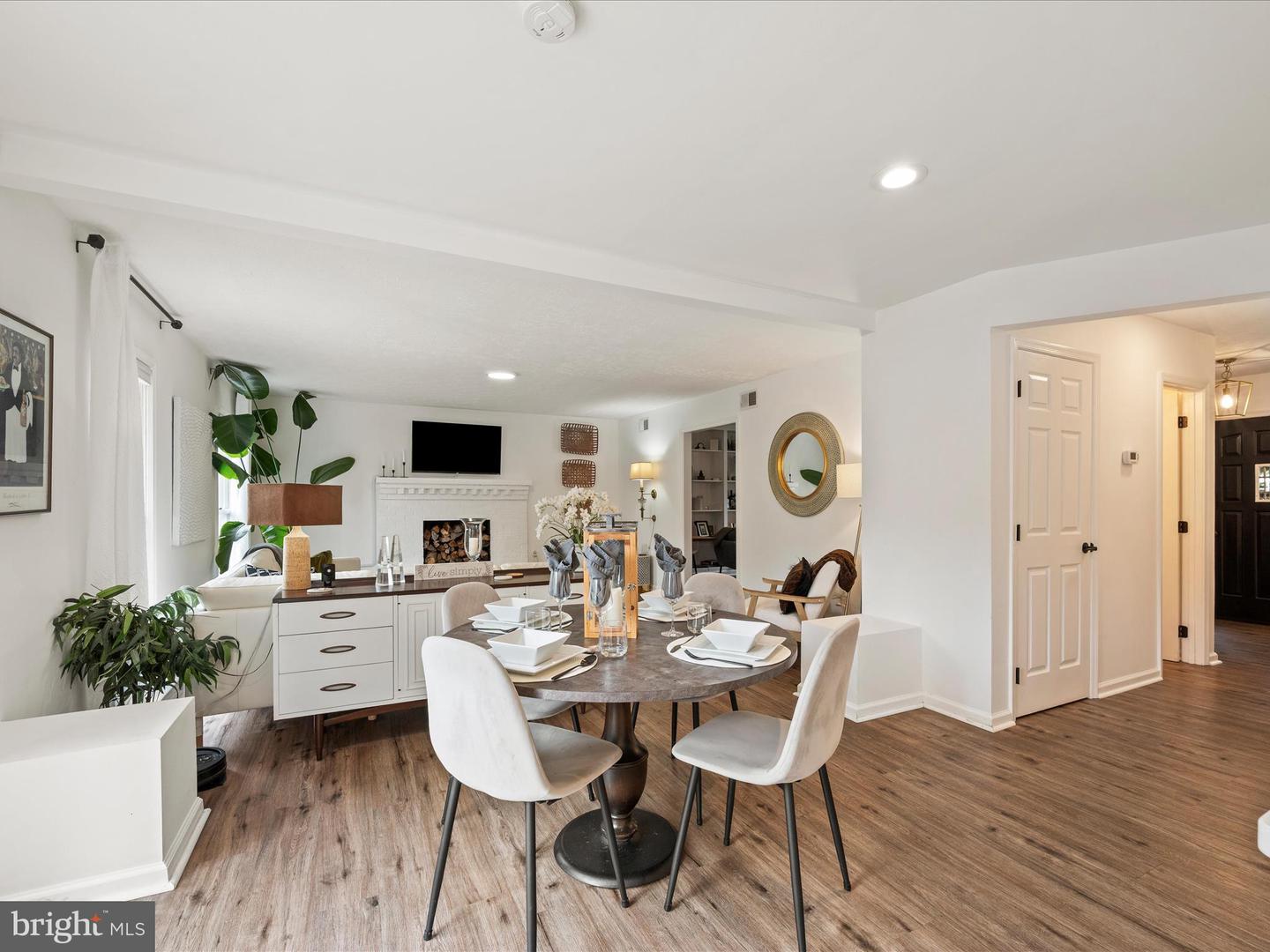 501 JEFFERSON ST, WINCHESTER, Virginia 22601, 5 Bedrooms Bedrooms, ,2 BathroomsBathrooms,Residential,For sale,501 JEFFERSON ST,VAWI2009708 MLS # VAWI2009708