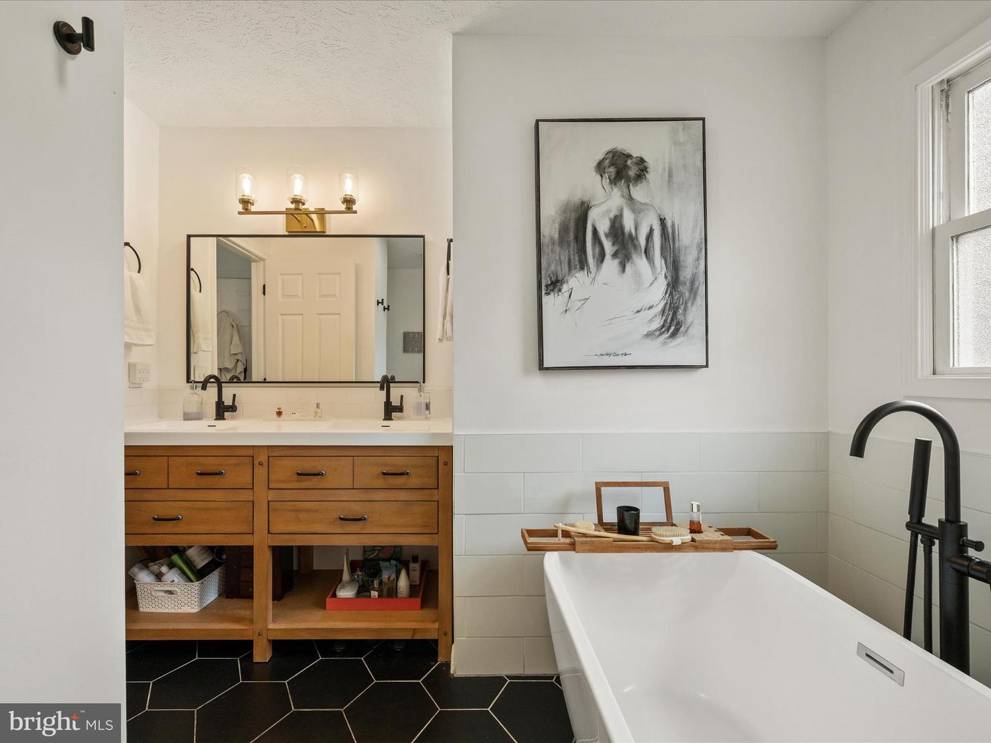 501 JEFFERSON ST, WINCHESTER, Virginia 22601, 5 Bedrooms Bedrooms, ,2 BathroomsBathrooms,Residential,For sale,501 JEFFERSON ST,VAWI2009708 MLS # VAWI2009708