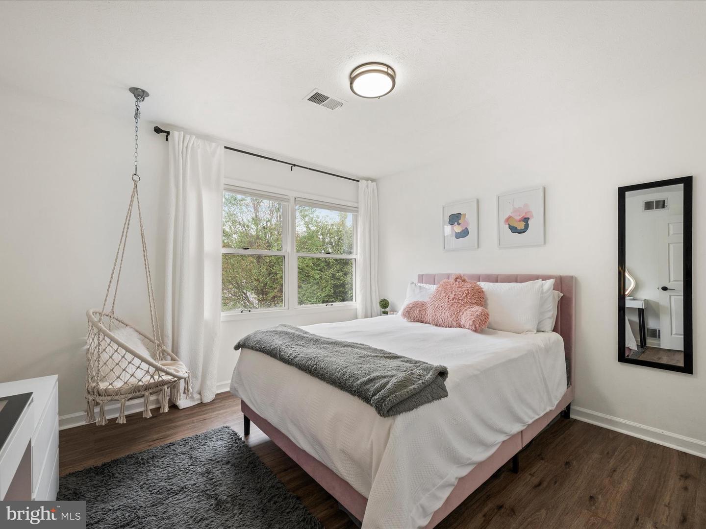 501 JEFFERSON ST, WINCHESTER, Virginia 22601, 5 Bedrooms Bedrooms, ,2 BathroomsBathrooms,Residential,For sale,501 JEFFERSON ST,VAWI2009708 MLS # VAWI2009708