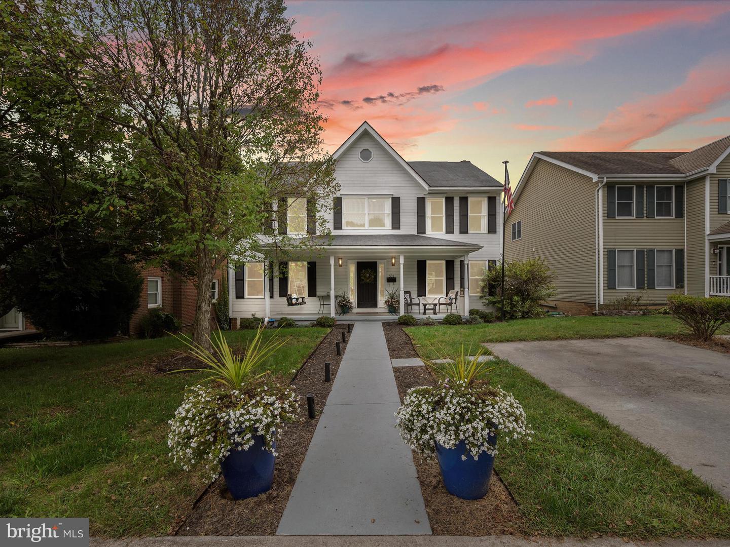 501 JEFFERSON ST, WINCHESTER, Virginia 22601, 5 Bedrooms Bedrooms, ,2 BathroomsBathrooms,Residential,For sale,501 JEFFERSON ST,VAWI2009708 MLS # VAWI2009708