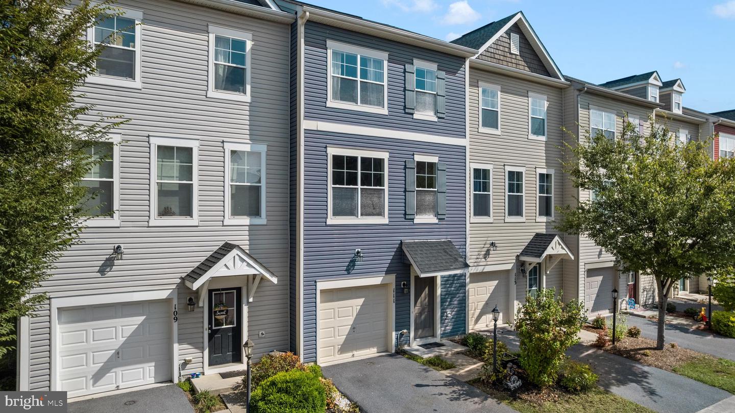 111 ROTUNDA DR, STEPHENSON, Virginia 22656, 4 Bedrooms Bedrooms, ,2 BathroomsBathrooms,Residential,For sale,111 ROTUNDA DR,VAFV2038784 MLS # VAFV2038784 111 ROTUNDA DR, STEPHENSON, Virginia 22656, 4 Bedrooms Bedrooms, ,2 BathroomsBathrooms,Residential,For sale,111 ROTUNDA DR,VAFV2038784 MLS # VAFV2038784