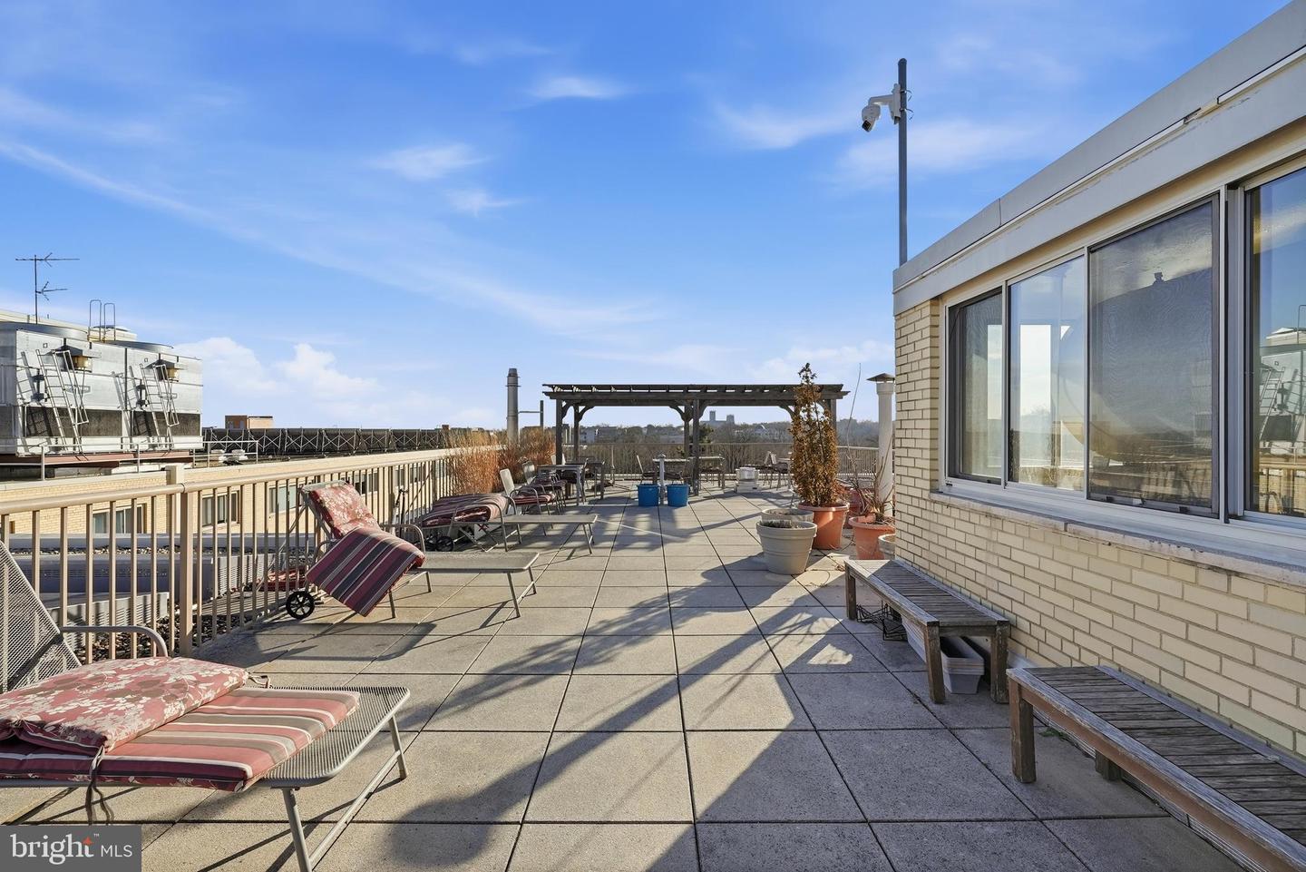 4600 CONNECTICUT AVE NW #206, WASHINGTON, District Of Columbia 20008, 2 Bedrooms Bedrooms, ,2 BathroomsBathrooms,Residential,For sale,4600 CONNECTICUT AVE NW #206,DCDC2240382 MLS # DCDC2240382