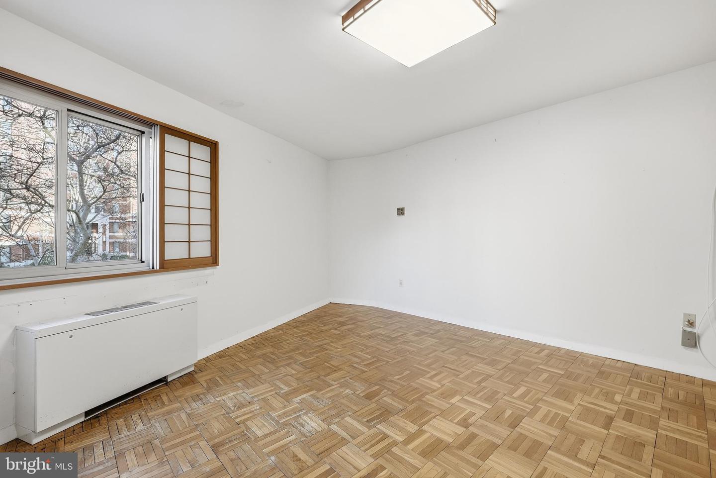 4600 CONNECTICUT AVE NW #206, WASHINGTON, District Of Columbia 20008, 2 Bedrooms Bedrooms, ,2 BathroomsBathrooms,Residential,For sale,4600 CONNECTICUT AVE NW #206,DCDC2240382 MLS # DCDC2240382