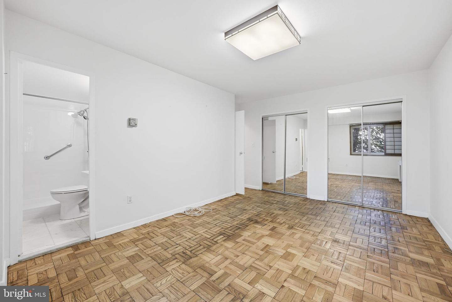 4600 CONNECTICUT AVE NW #206, WASHINGTON, District Of Columbia 20008, 2 Bedrooms Bedrooms, ,2 BathroomsBathrooms,Residential,For sale,4600 CONNECTICUT AVE NW #206,DCDC2240382 MLS # DCDC2240382