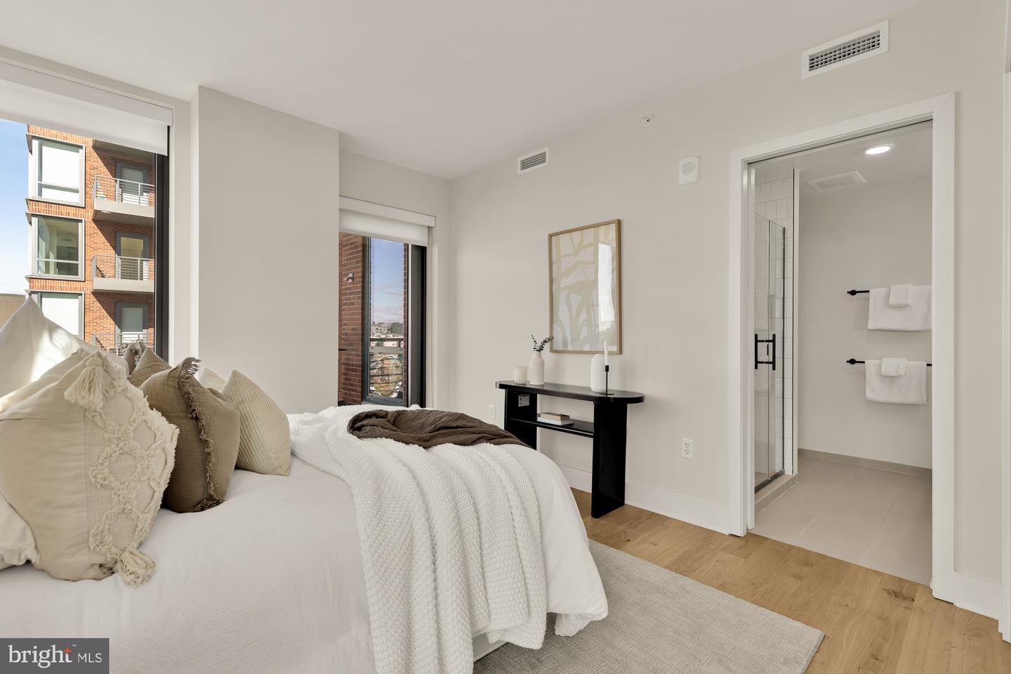 1211 VAN ST SE #718, WASHINGTON, District Of Columbia 20003, 2 Bedrooms Bedrooms, ,2 BathroomsBathrooms,Residential,For sale,1211 VAN ST SE #718,DCDC2240386 MLS # DCDC2240386