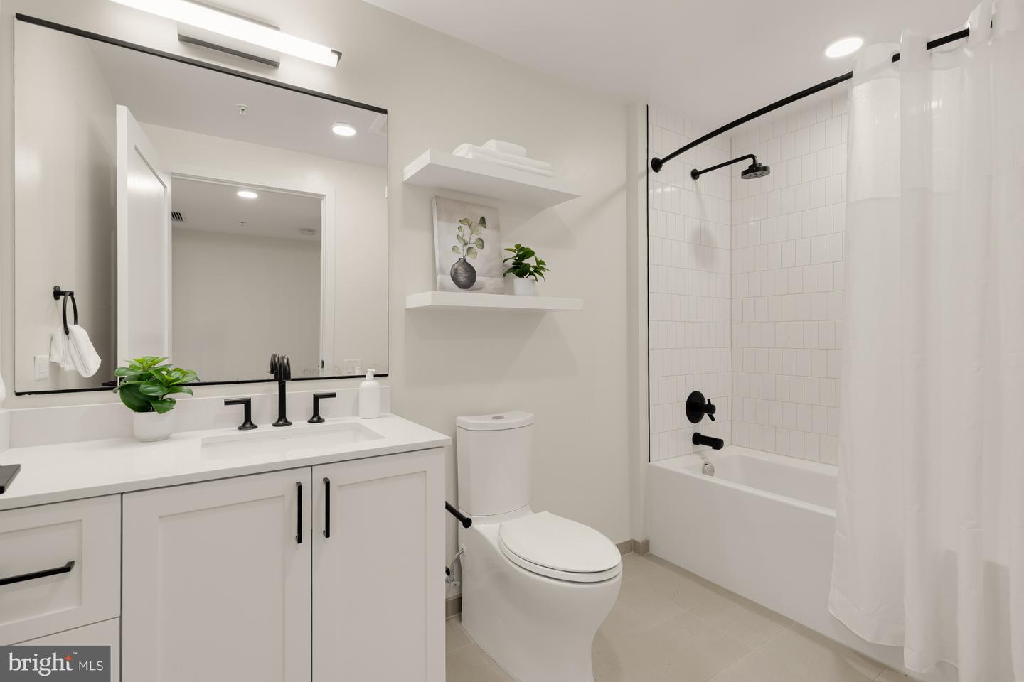 1211 VAN ST SE #718, WASHINGTON, District Of Columbia 20003, 2 Bedrooms Bedrooms, ,2 BathroomsBathrooms,Residential,For sale,1211 VAN ST SE #718,DCDC2240386 MLS # DCDC2240386