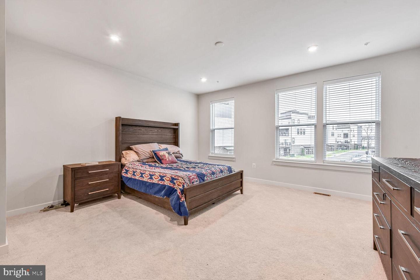 20276 NEWFOUNDLAND SQ, ASHBURN, Virginia 20147, 2 Bedrooms Bedrooms, ,2 BathroomsBathrooms,Residential,For sale,20276 NEWFOUNDLAND SQ,VALO2113582 MLS # VALO2113582