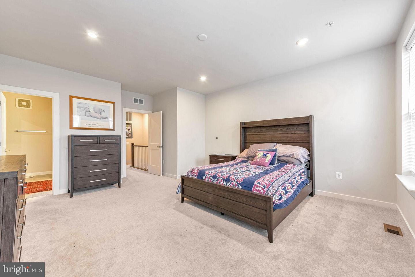 20276 NEWFOUNDLAND SQ, ASHBURN, Virginia 20147, 2 Bedrooms Bedrooms, ,2 BathroomsBathrooms,Residential,For sale,20276 NEWFOUNDLAND SQ,VALO2113582 MLS # VALO2113582