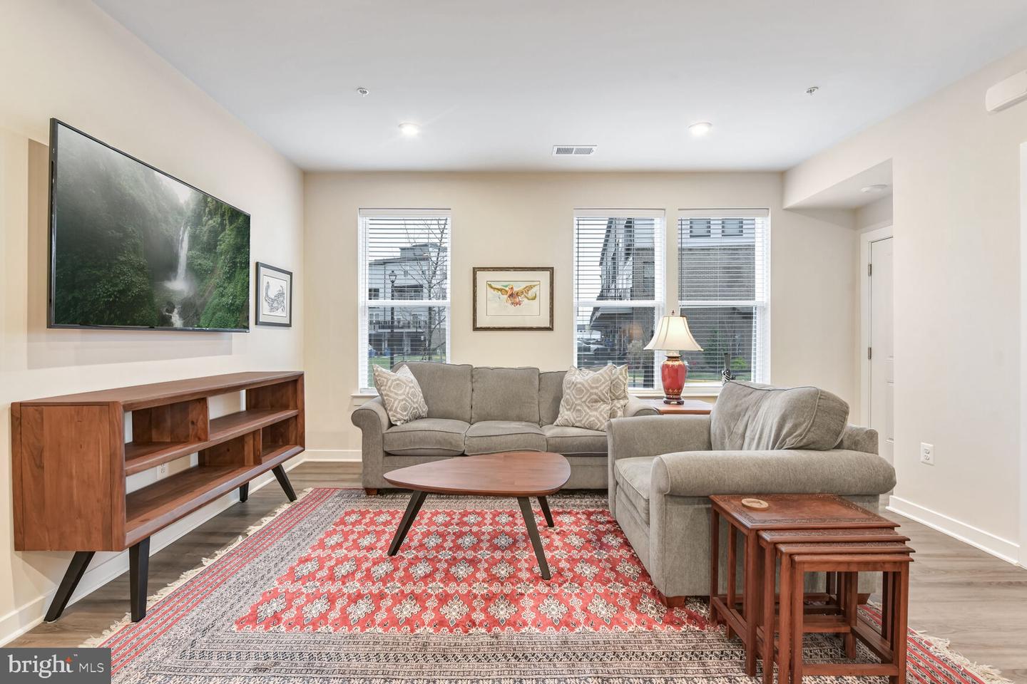 20276 NEWFOUNDLAND SQ, ASHBURN, Virginia 20147, 2 Bedrooms Bedrooms, ,2 BathroomsBathrooms,Residential,For sale,20276 NEWFOUNDLAND SQ,VALO2113582 MLS # VALO2113582