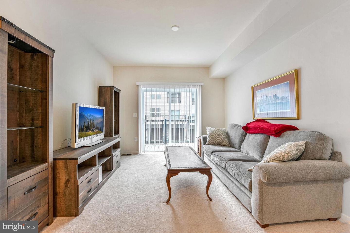 20276 NEWFOUNDLAND SQ, ASHBURN, Virginia 20147, 2 Bedrooms Bedrooms, ,2 BathroomsBathrooms,Residential,For sale,20276 NEWFOUNDLAND SQ,VALO2113582 MLS # VALO2113582