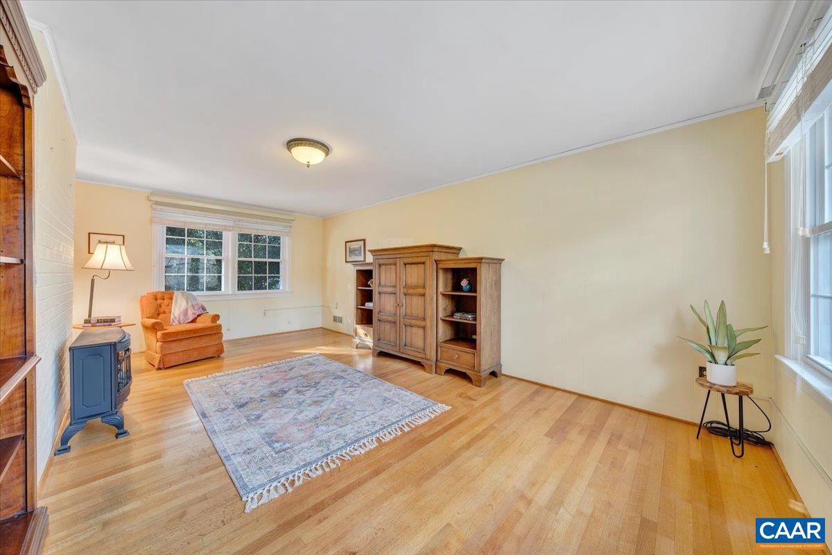 3558 SW HARTLAND RD, ROANOKE, Virginia 24015, 3 Bedrooms Bedrooms, ,2 BathroomsBathrooms,Residential,For sale,3558 SW HARTLAND RD,672294 MLS # 672294