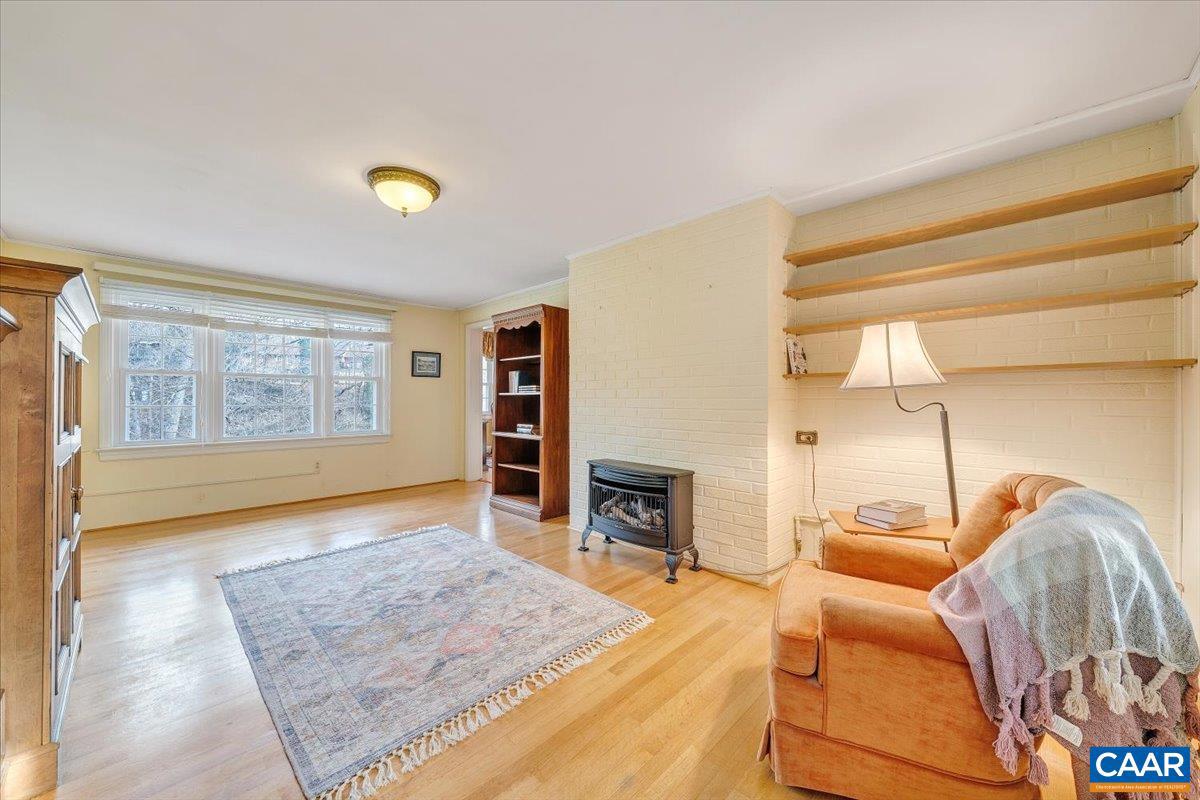 3558 SW HARTLAND RD, ROANOKE, Virginia 24015, 3 Bedrooms Bedrooms, ,2 BathroomsBathrooms,Residential,For sale,3558 SW HARTLAND RD,672294 MLS # 672294