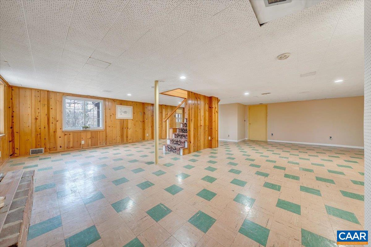 3558 SW HARTLAND RD, ROANOKE, Virginia 24015, 3 Bedrooms Bedrooms, ,2 BathroomsBathrooms,Residential,For sale,3558 SW HARTLAND RD,672294 MLS # 672294