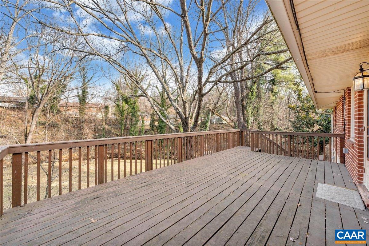 3558 SW HARTLAND RD, ROANOKE, Virginia 24015, 3 Bedrooms Bedrooms, ,2 BathroomsBathrooms,Residential,For sale,3558 SW HARTLAND RD,672294 MLS # 672294