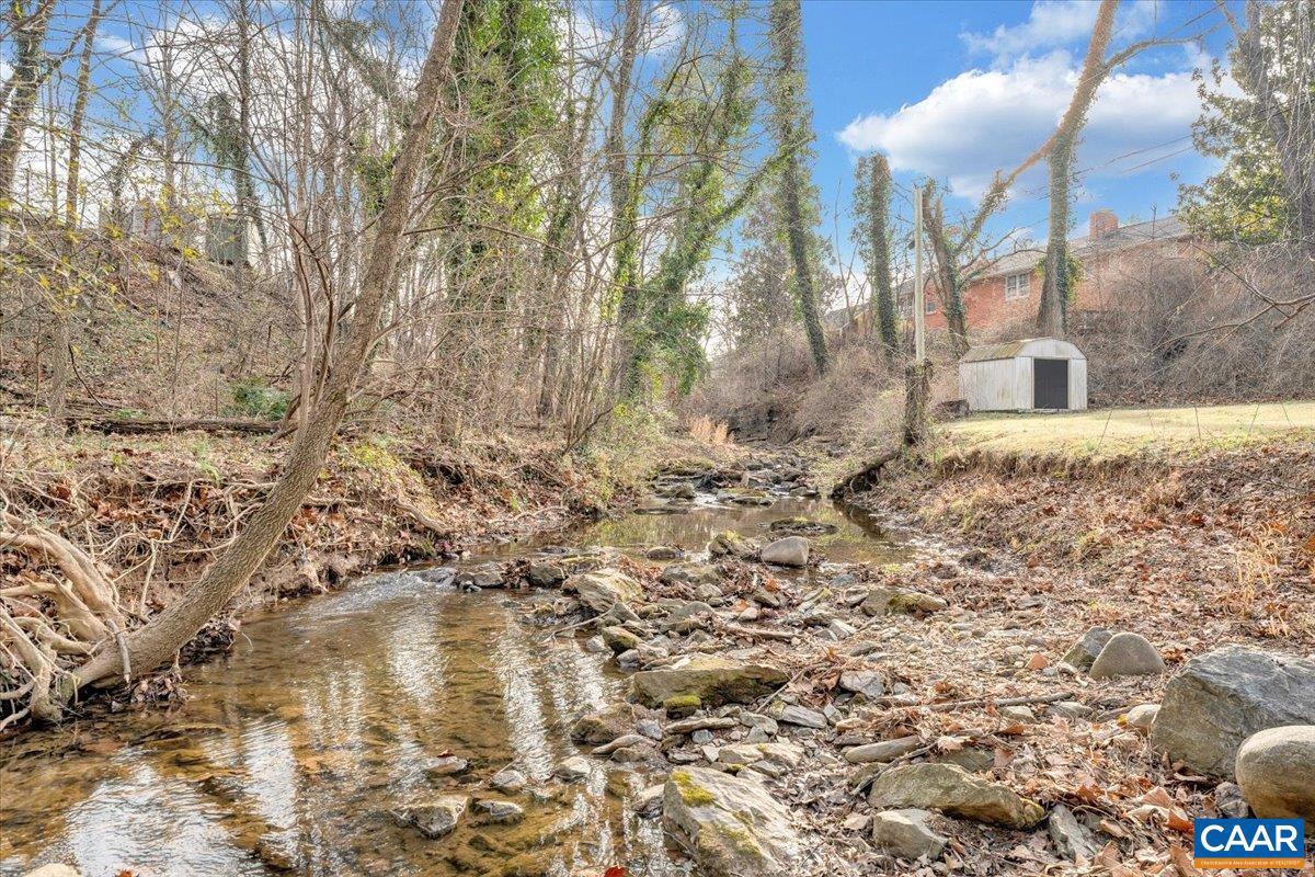 3558 SW HARTLAND RD, ROANOKE, Virginia 24015, 3 Bedrooms Bedrooms, ,2 BathroomsBathrooms,Residential,For sale,3558 SW HARTLAND RD,672294 MLS # 672294