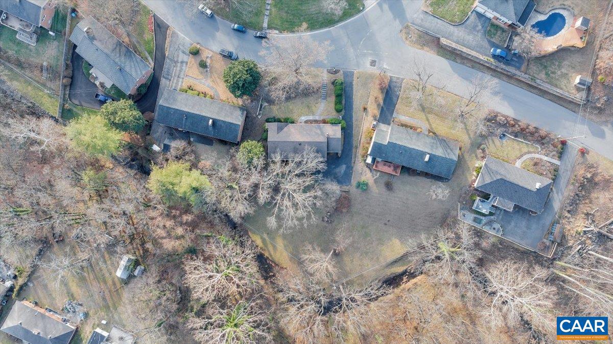 3558 SW HARTLAND RD, ROANOKE, Virginia 24015, 3 Bedrooms Bedrooms, ,2 BathroomsBathrooms,Residential,For sale,3558 SW HARTLAND RD,672294 MLS # 672294