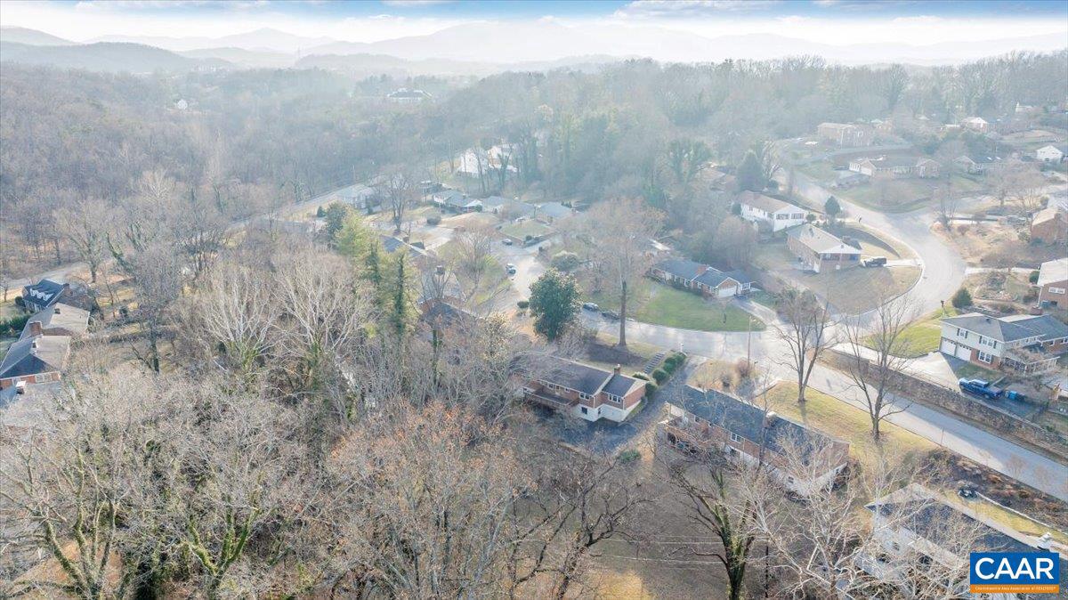 3558 SW HARTLAND RD, ROANOKE, Virginia 24015, 3 Bedrooms Bedrooms, ,2 BathroomsBathrooms,Residential,For sale,3558 SW HARTLAND RD,672294 MLS # 672294