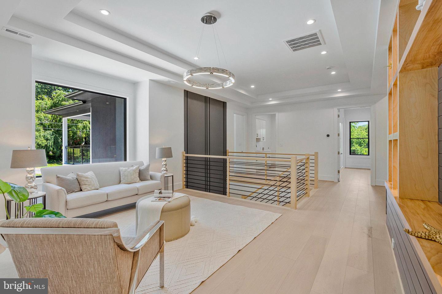 1434 WAGGAMAN CIR, MCLEAN, Virginia 22101, 6 Bedrooms Bedrooms, ,6 BathroomsBathrooms,Residential,For sale,1434 WAGGAMAN CIR,VAFX2284800 MLS # VAFX2284800