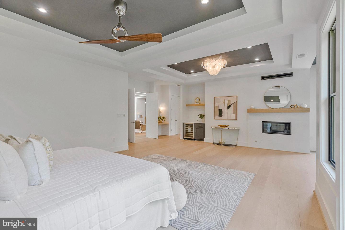 1434 WAGGAMAN CIR, MCLEAN, Virginia 22101, 6 Bedrooms Bedrooms, ,6 BathroomsBathrooms,Residential,For sale,1434 WAGGAMAN CIR,VAFX2284800 MLS # VAFX2284800