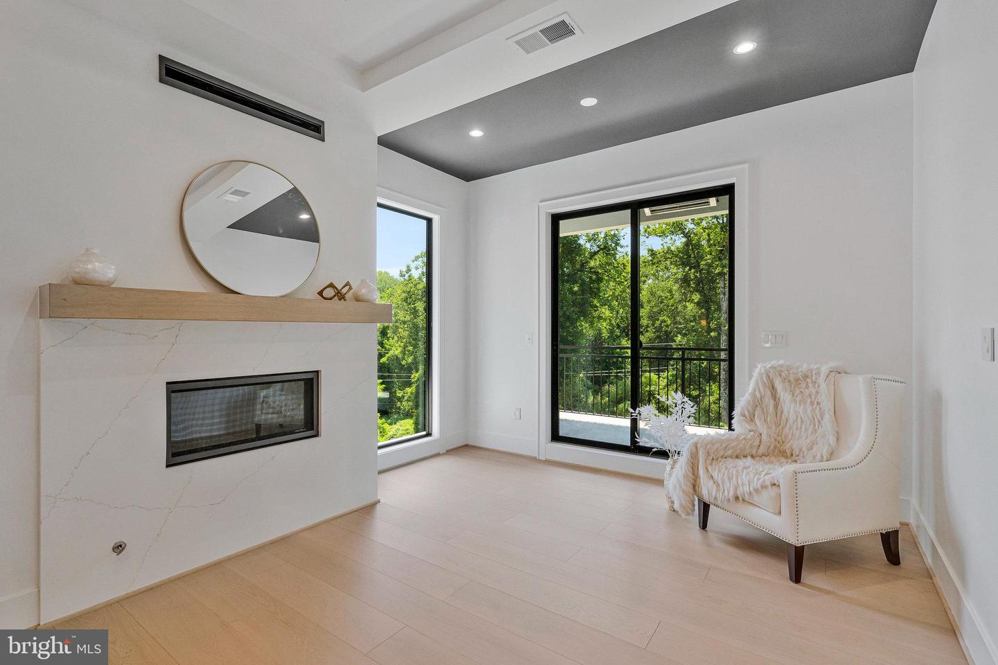 1434 WAGGAMAN CIR, MCLEAN, Virginia 22101, 6 Bedrooms Bedrooms, ,6 BathroomsBathrooms,Residential,For sale,1434 WAGGAMAN CIR,VAFX2284800 MLS # VAFX2284800