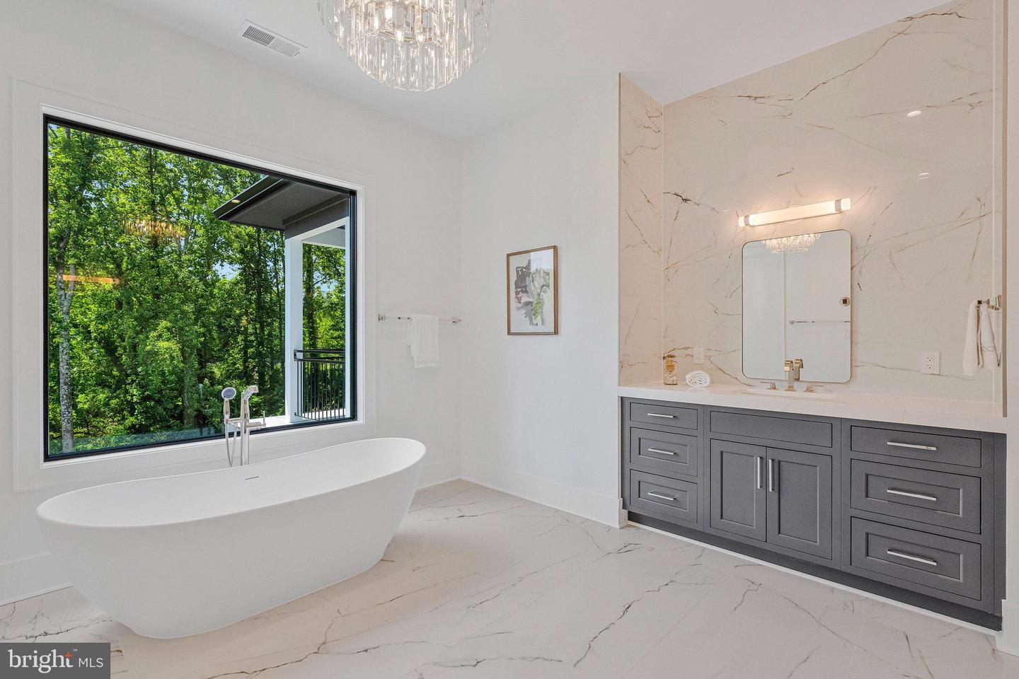 1434 WAGGAMAN CIR, MCLEAN, Virginia 22101, 6 Bedrooms Bedrooms, ,6 BathroomsBathrooms,Residential,For sale,1434 WAGGAMAN CIR,VAFX2284800 MLS # VAFX2284800