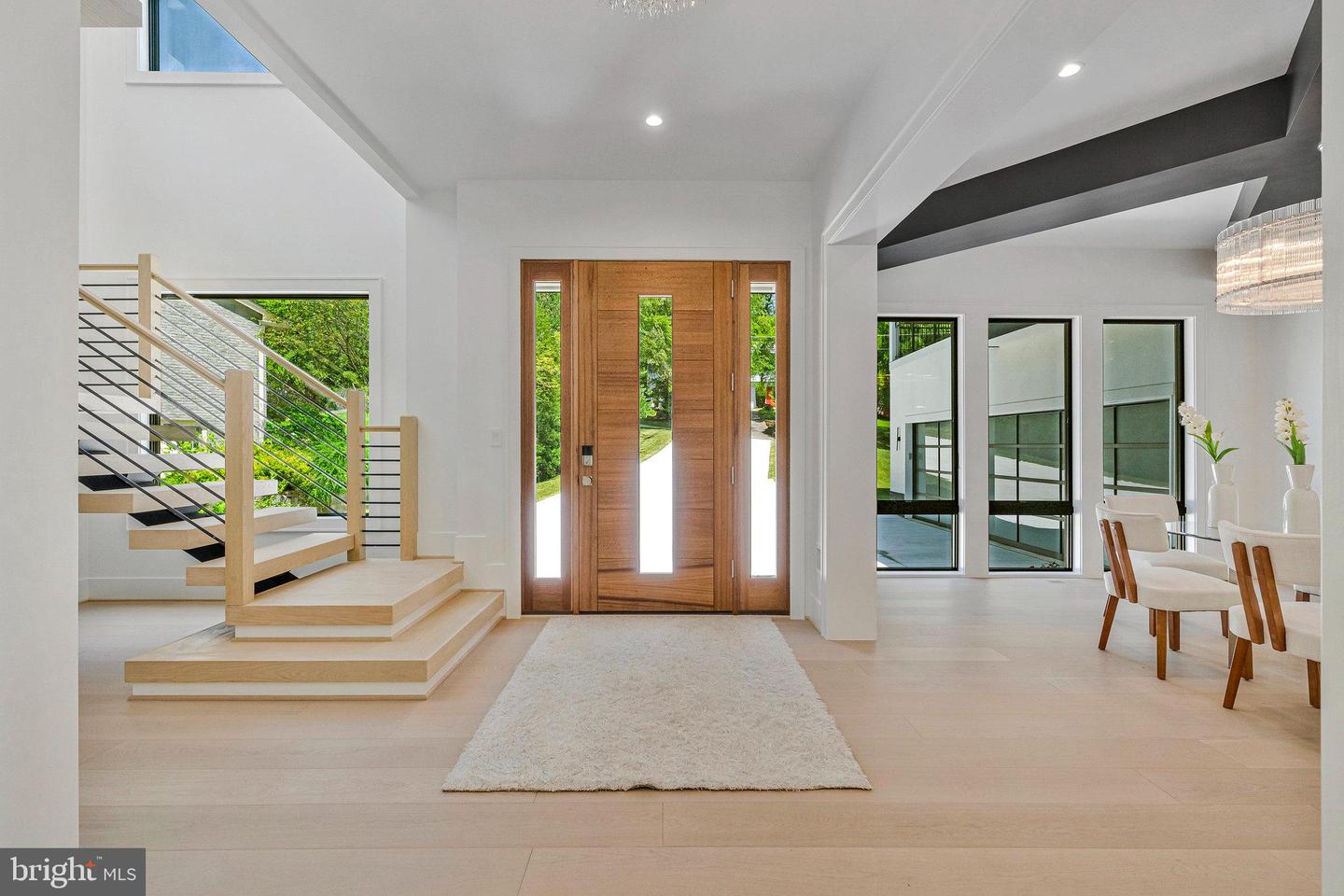 1434 WAGGAMAN CIR, MCLEAN, Virginia 22101, 6 Bedrooms Bedrooms, ,6 BathroomsBathrooms,Residential,For sale,1434 WAGGAMAN CIR,VAFX2284800 MLS # VAFX2284800