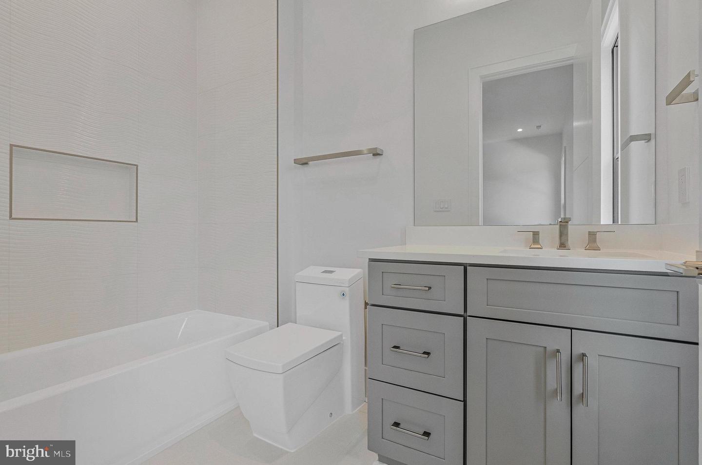 1434 WAGGAMAN CIR, MCLEAN, Virginia 22101, 6 Bedrooms Bedrooms, ,6 BathroomsBathrooms,Residential,For sale,1434 WAGGAMAN CIR,VAFX2284800 MLS # VAFX2284800