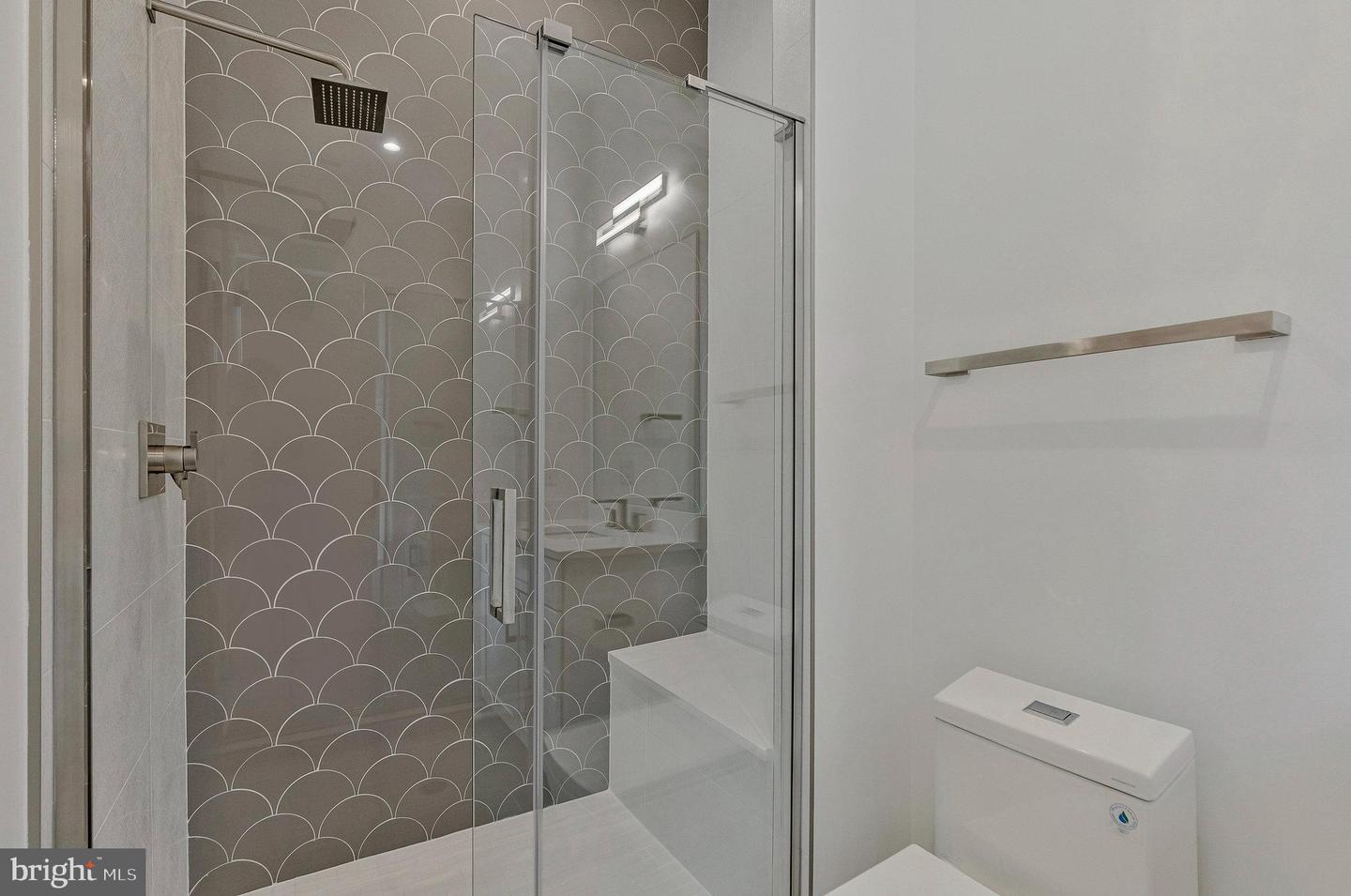 1434 WAGGAMAN CIR, MCLEAN, Virginia 22101, 6 Bedrooms Bedrooms, ,6 BathroomsBathrooms,Residential,For sale,1434 WAGGAMAN CIR,VAFX2284800 MLS # VAFX2284800