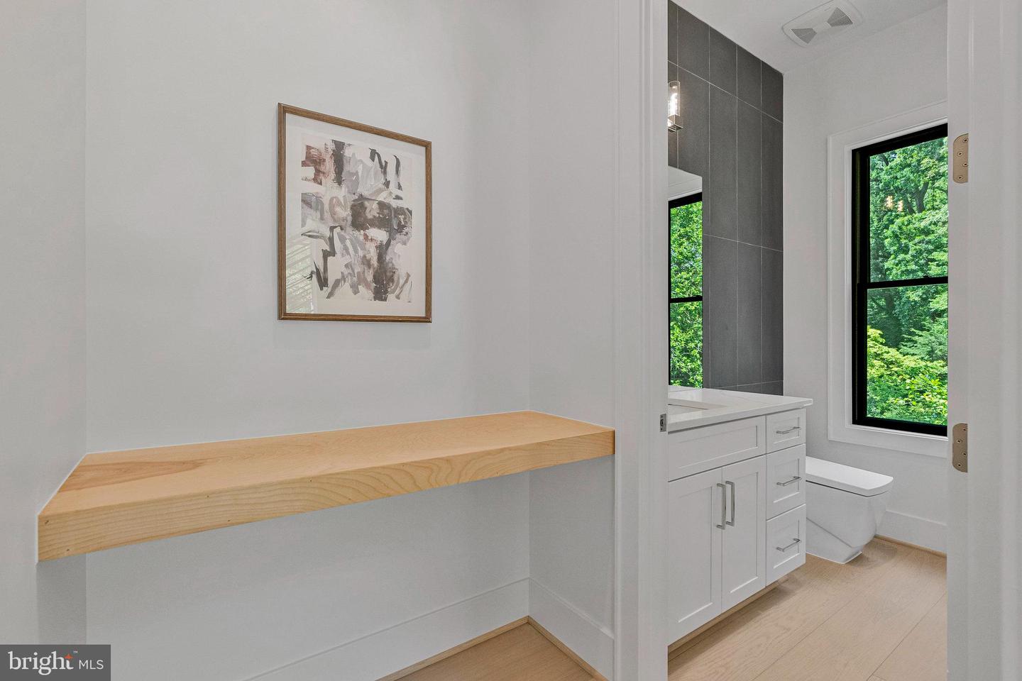 1434 WAGGAMAN CIR, MCLEAN, Virginia 22101, 6 Bedrooms Bedrooms, ,6 BathroomsBathrooms,Residential,For sale,1434 WAGGAMAN CIR,VAFX2284800 MLS # VAFX2284800