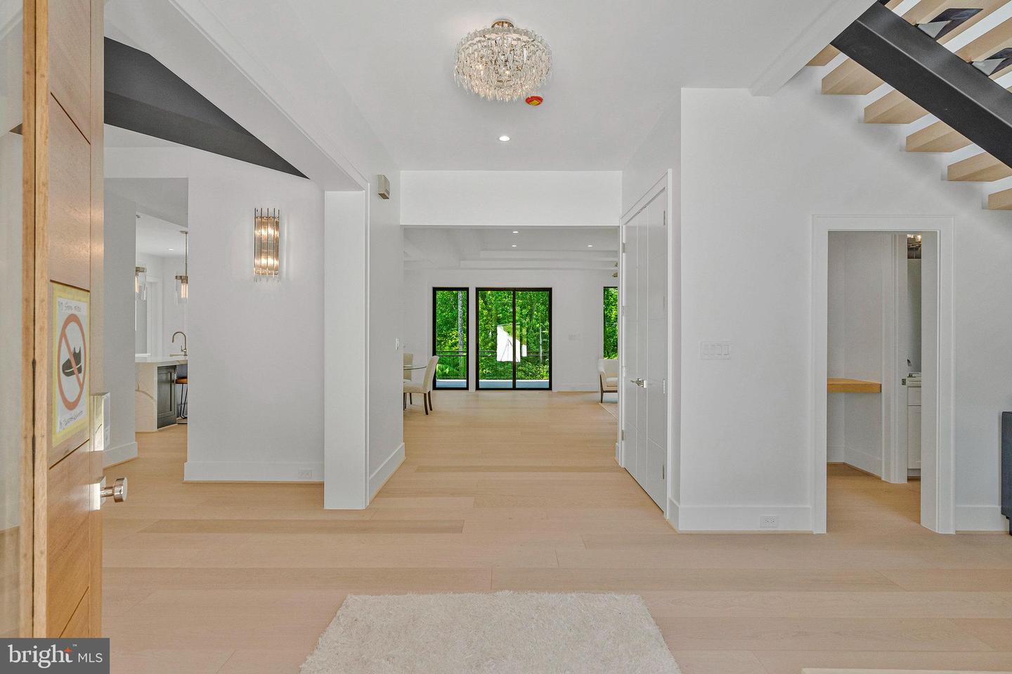 1434 WAGGAMAN CIR, MCLEAN, Virginia 22101, 6 Bedrooms Bedrooms, ,6 BathroomsBathrooms,Residential,For sale,1434 WAGGAMAN CIR,VAFX2284800 MLS # VAFX2284800