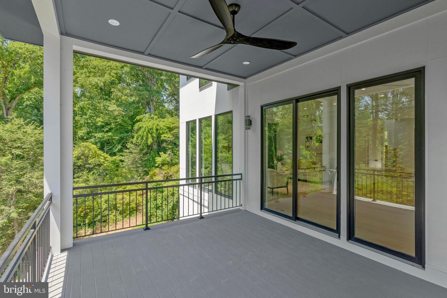 1434 WAGGAMAN CIR, MCLEAN, Virginia 22101, 6 Bedrooms Bedrooms, ,6 BathroomsBathrooms,Residential,For sale,1434 WAGGAMAN CIR,VAFX2284800 MLS # VAFX2284800