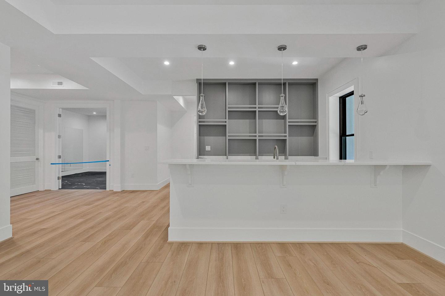 1434 WAGGAMAN CIR, MCLEAN, Virginia 22101, 6 Bedrooms Bedrooms, ,6 BathroomsBathrooms,Residential,For sale,1434 WAGGAMAN CIR,VAFX2284800 MLS # VAFX2284800